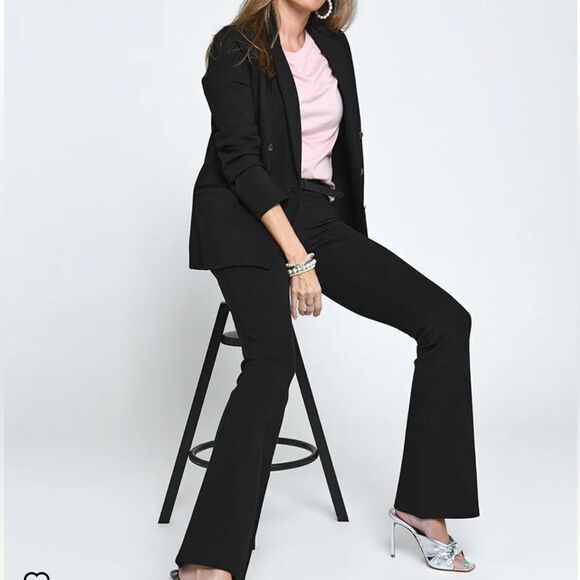 Betabrand Boot-cut Two Pocket Dress Pant Yoga Pants M Black NWT in packaging - Picture 4 of 6